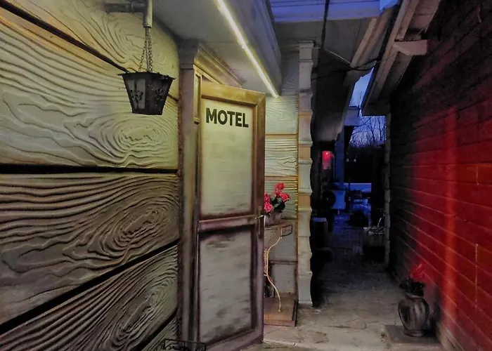 Route 80 * Bozsuriste